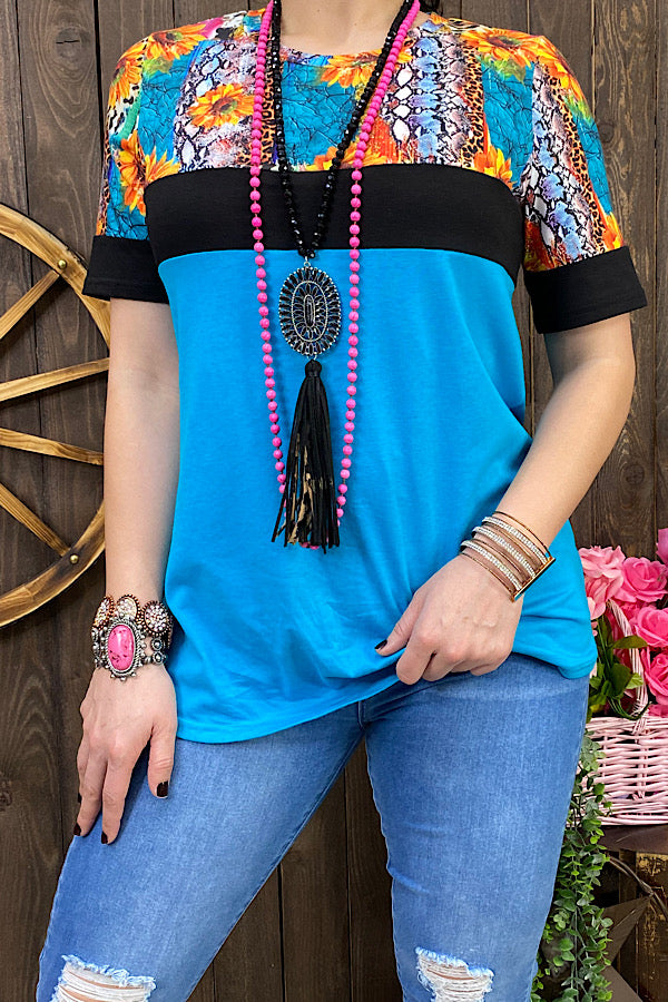 BQ10627  Snake/leopard & sunflower turquoise printed short sleeve top