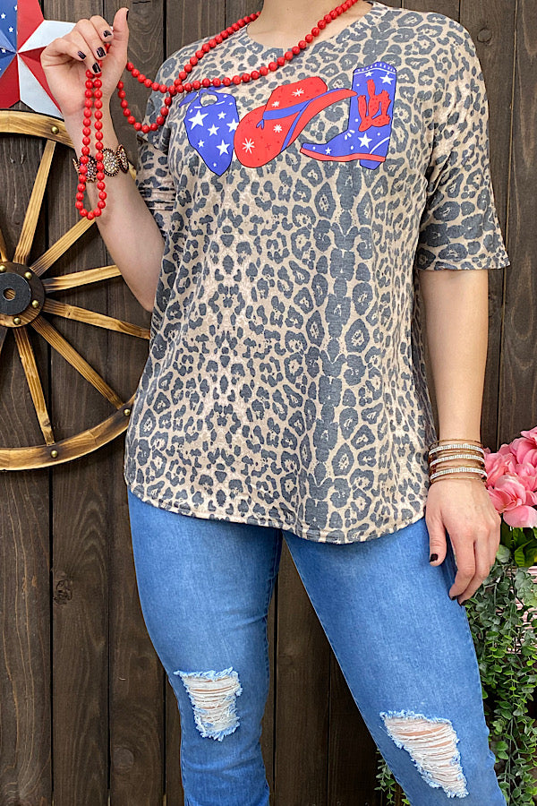 DLH10800-2 Leopard printed short sleeve top w/bandanna, cowboy hat & boot print