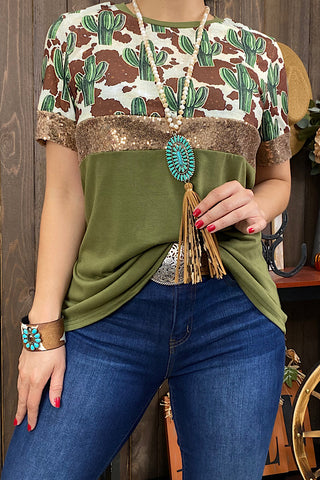 BQ11612 Green cow & cactus printed short sleeve top w/sequin detail