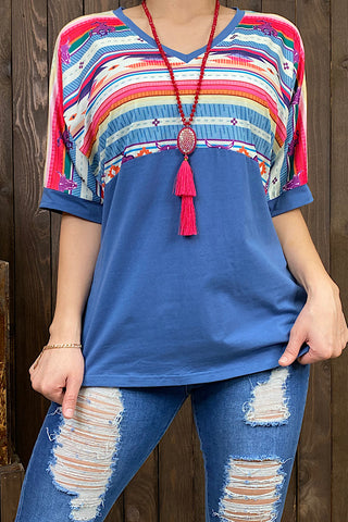 GJQ9673-3 Bull/Aztec Blue printed short sleeve top.