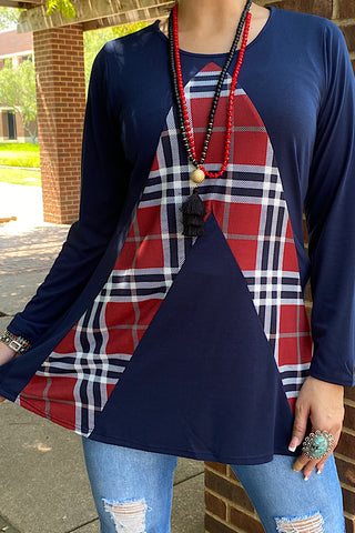 FW5687 Navy blue long sleeve top w/ plaid print