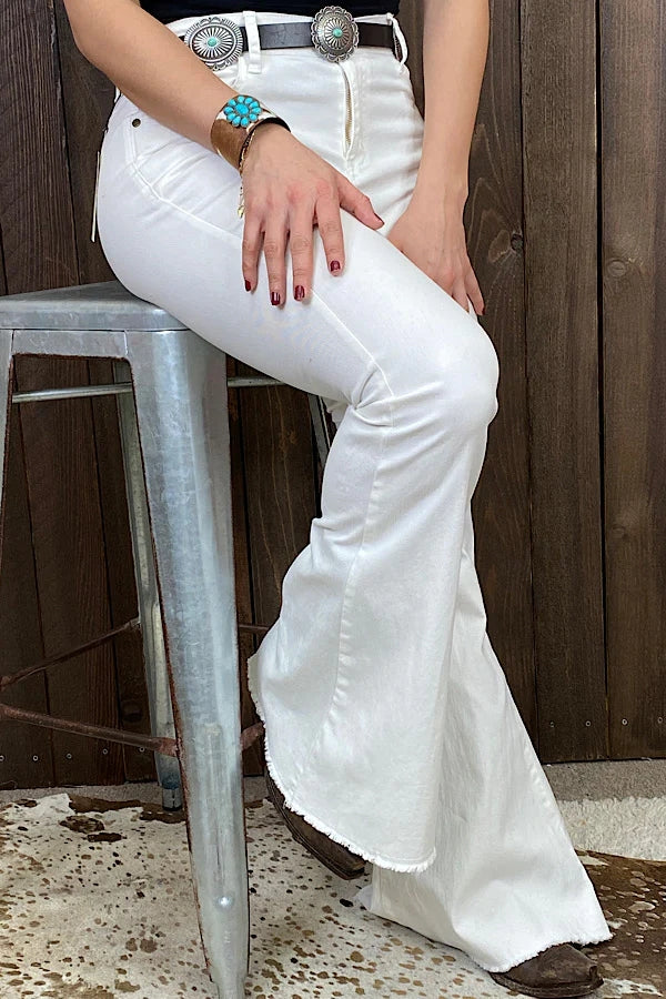 J184 White bell bottom pants